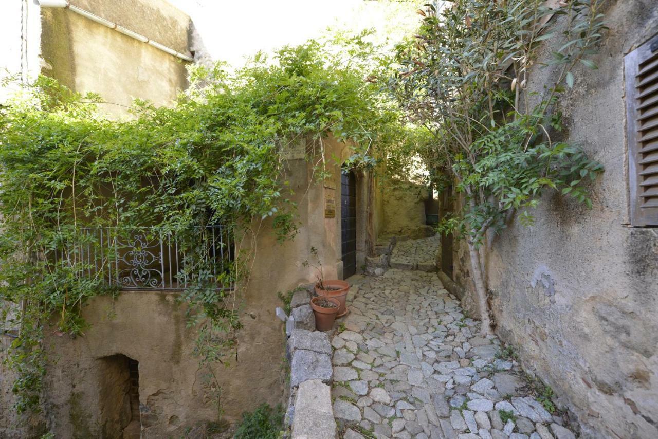 Hotel Palazzu Pigna Exterior photo